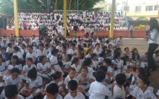 Los niños se mostrarón muy felices de participar